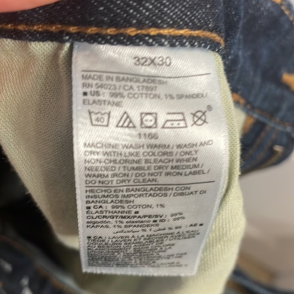 Old Navy Men’s Slim Fit Jeans - Picture 6 of 10